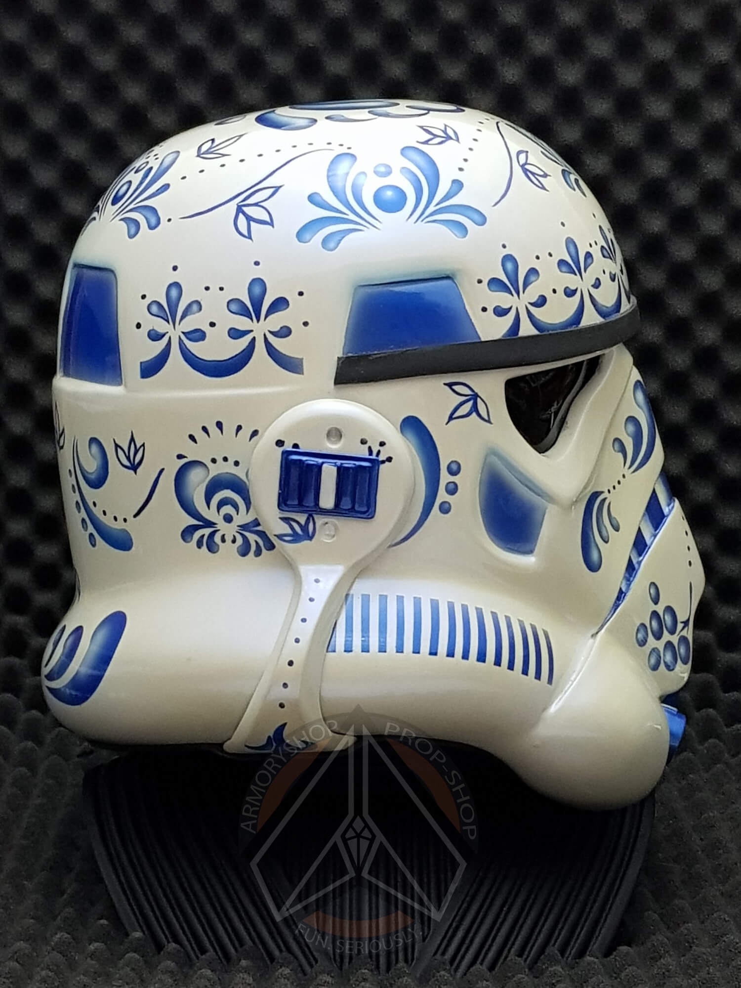"GZHEL [Гжель]" - Stormtrooper Helmet (Art Project)