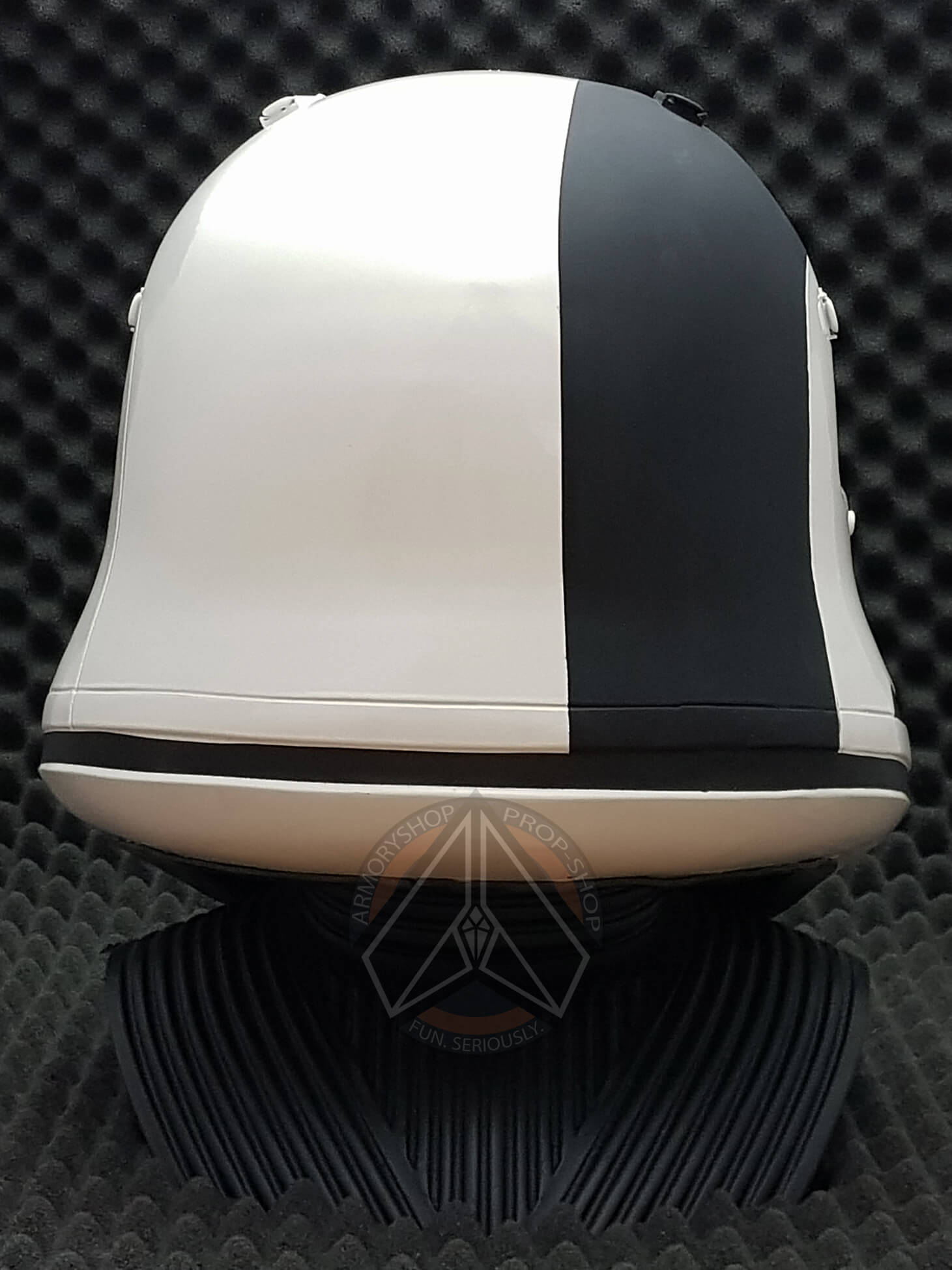 First Order Executioner Helmet(TLJ/TROS, Finished)